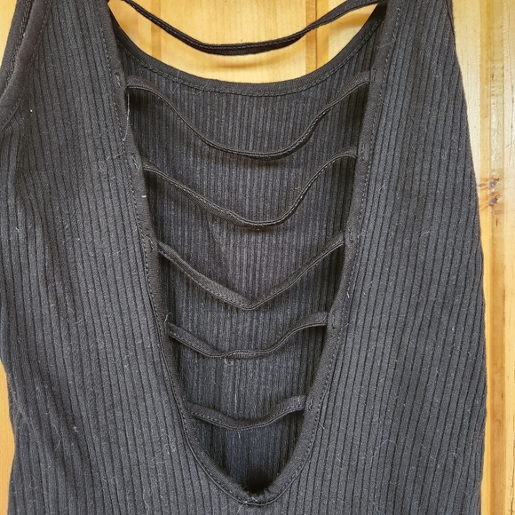 EMMA & SAM Black Strappy Tank Top, Size Medium - Picture 4 of 6